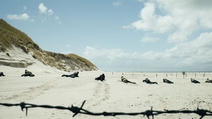 "Les Oubliés" de Martin Zandvliet : après la guerre, en 1945, de jeunes soldats allemands doivent déminer la côte danoise.
 (Koch Films GmbH)