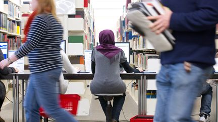  À Marseille, un lycée est intransigeant sur la laïcité