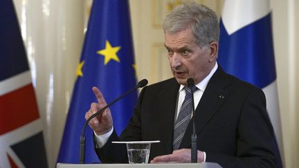 Le président de la Finlande Sauli Niinistö le 11 mai 2022 au palais présidentiel à Helsinki. (FRANK AUGSTEIN / AFP)