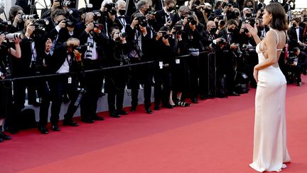 La comédienne Adèle Exarchopoulos sur le tapis rouge en 2021 (JOHN MACDOUGALL / AFP)