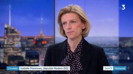 "Gilets jaunes" : face aux violences, le MoDem soutient l'exécutif