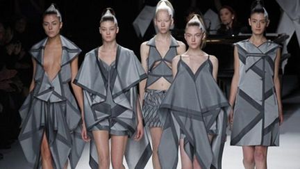 Défilé Issey Miyake pap ah 2011-2012, à Paris
 (F. Guillot/AFP)