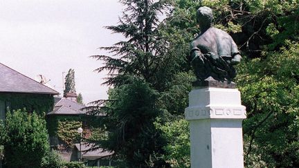 Le monument, représentant le buste d'un esclave noir, est situé dans le parc Beaumont, à Pau (Pyrénées-Atlantiques).&nbsp; (MAXPPP)