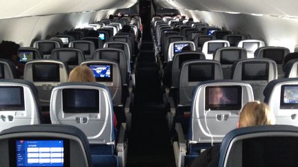 La cabine d'un avion de la compagnie Delta, le 25 avril 2020, entre Minneapolis et Baltimore. (SEBASTIEN DUVAL / AFP)