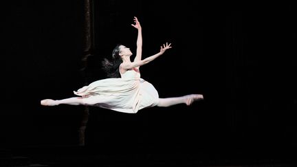 Sae Eun Park, nouvelle danseuse de l'Opéra de Paris, dans "Roméo et Juliette"&nbsp;(Rudolf Noureev) au Ballet de l'Opéra national de Paris, juin 2021 (AGATHE POUPENEY / DIVERGENCE)