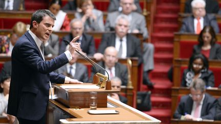 Manuel Valls devant les d&eacute;put&eacute;s lors de son premier discours de politique g&eacute;n&eacute;rale, le 8 avril 2014, au Palais-Bourbon. (ERIC FEFERBERG / AFP)