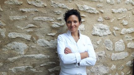 Fanny Rey, chef du restaurant "L'Auberge de Saint Rémy" à Saint-Rémy-de-Provence. (SEBASTIEN BAER / RADIO FRANCE)