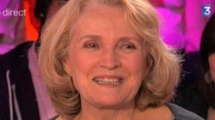 Marie Christine Barrault rend hommage à Eric Rohmer sur le plateau de soir ou jamais
 (Culturebox)