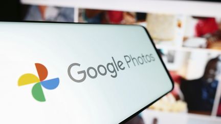 Avec la gomme magique de Google photos, il suffit de cliquer sur un objet pour le supprimer. (IMAGEBROKER/TIMON SCHNEIDER / IMAGEBROKER.COM)