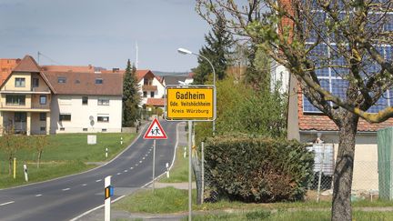 L'entrée de Gadheim en Allemagne, en avril 2017. Le village deviendra bientôt le cœur géographique de l'Europe. (DANIEL ROLAND / AFP)