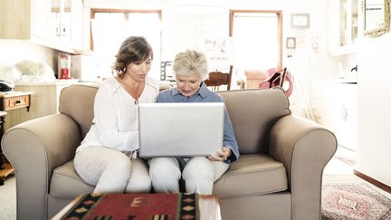 La e-santé au service du maintien à domicile des seniors. Photo d'illustration. (GETTY IMAGES)