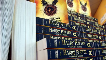 Harry Potter et l'enfant maudit» : J.K. Rowling confirme que la