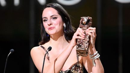 Noémie Merlant lors de la remise de son César en février 2023. (BERTRAND GUAY / AFP)