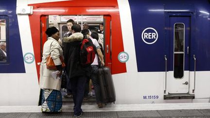 &nbsp; (Illustration : la circulation du RER A est encore difficile de samedi 10 octobre © MaxPPP)