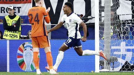 Ollie Watkins célébrant son but face aux Pays-Bas avec l'Angleterre en demi-finale de l'Euro 2024, 10 juillet 2024. (KENZO TRIBOUILLARD / AFP)