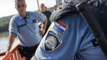 Des policiers croates. Photo d'illustration. (CARSTEN KOALL / GETTY IMAGES EUROPE)