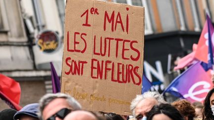 Le défilé du 1er mai 2022 à Lille. (DENIS CHARLET / AFP)