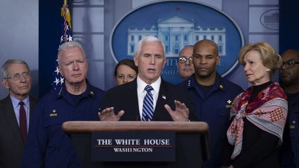 Le vice-président américain, Mike Pence, lors d'une conférence de presse, à Washington, la capitale fédérale des Etats-Unis, le 15 mars 2020. (TASOS KATOPODIS / GETTY IMAGES NORTH AMERICA / AFP)