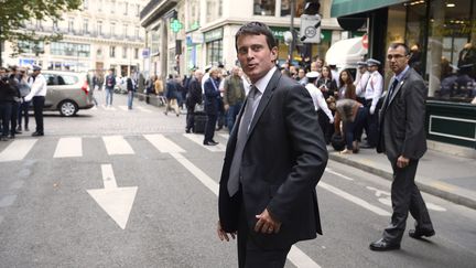 Manuel Valls sort du Conseil constitutionel &agrave; Paris, le 3 octobre 2013. (ERIC FEFERBERG / AFP)