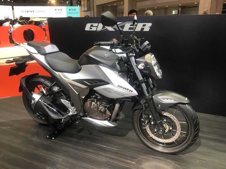 La même Suzuki 250 Gixxer mais en version dépouillée (naked). (SERGE MARTIN FRANCE INFO)