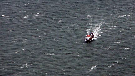 &nbsp; (Un navire des secours indonésien patrouille en mer de Java, le 2 janvier 2015 © MaxPPP)