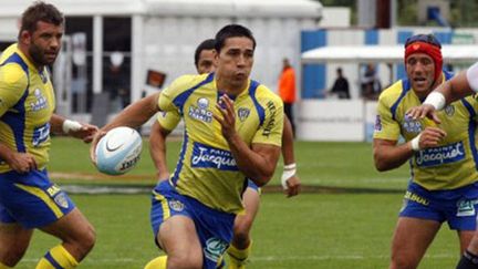 Zirakachvili (Clermont) tente de forcer le verrou de Montpellier (Creevy et Ouedraogo) (THOMAS SAMSON / AFP)