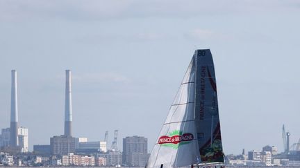 Le trimaran Prince de Bretagne des deux navigateurs Français, Lionel Lemonchois et Roland Jourdain. (CHARLY TRIBALLEAU / AFP)