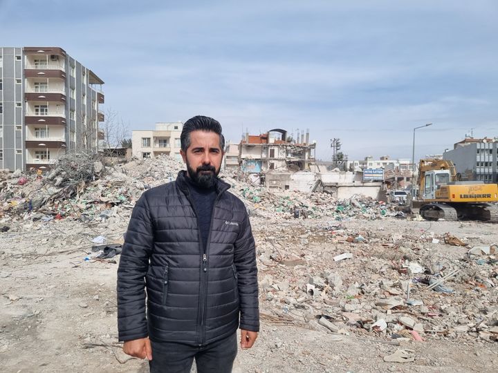 Ufuk, topographical engineer from the Chamber of Architects (MARIE-PIERRE VEROT / RADIO FRANCE)