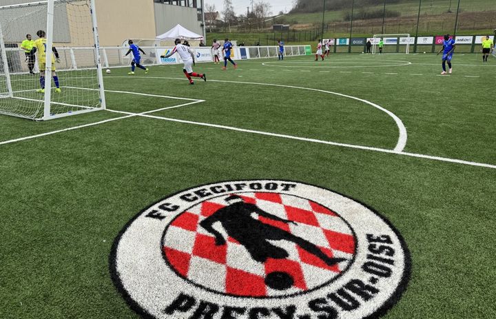 Le club de Précy-sur-Oise, dont l'équipe évolue au plus haut niveau national, profite de nouveaux terrains depuis 2021. (FC Cécifoot Précy-sur-Oise)