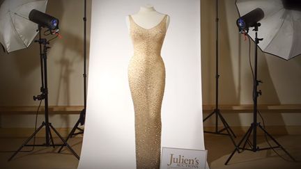 Robe portée par Marilyn Monroe pour HBD à JFK vendue aux enchères
 (Capture d&#039;écran)