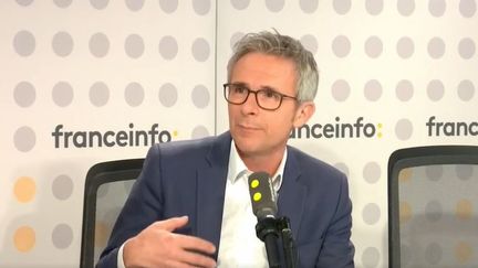 Stéphane Troussel, président socialiste du conseil départemental de la Seine-Saint-Denis vendredi 27 octobre 2023 sur franceinfo. (FRANCEINFO / RADIO FRANCE)