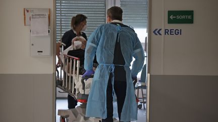 Le service des urgences de l'hôpital Emile Muller de Mhulhouse, le 4 juillet 2022. (DAREK SZUSTER / MAXPPP)