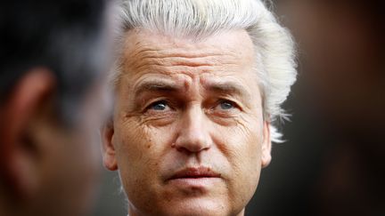 Geert Wilders, &agrave; la sortie d'un bureau de vote &agrave; La Haye (Pays-Bas), le 22 mai 2014.&nbsp; (BAS CZERWINSKI / ANP MAG / AFP)