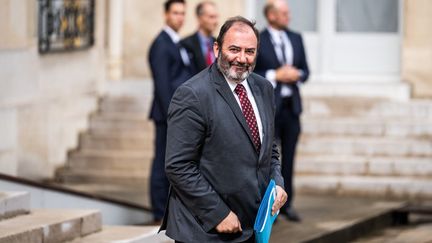 Le ministre de la Santé, François Braun, quitte l'Elysée à l'issue du Conseil des ministres, le 20 juillet 2022. (XOSE BOUZAS / AFP)