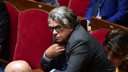 Le député du Gard Gilbert Collard à&nbsp;l'Assemblée nationale, le 3 juillet 2017. (MARTIN BUREAU / AFP)