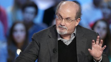 L'écrivain Salman Rushdie, le 16 novembre 2012 à Paris. (KENZO TRIBOUILLARD / AFP)