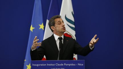 A Nice, Nicolas Sarkozy a inaugur&eacute; un centre sp&eacute;cialis&eacute; pour les malades d'Alzheimer, le 10 mars 2014 (VALERY HACHE / AFP)