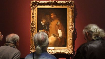 "Le porteur d'eau" de Velázquez exposé au Musée des Beaux arts de Vienne (Autriche) en octobre 2014.
 (Ronald Zak/AP/SIPA)