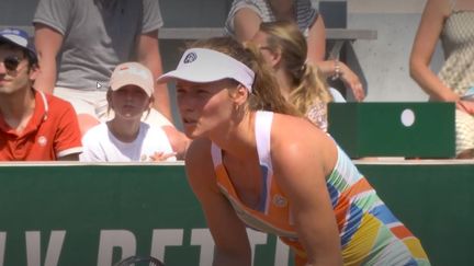 Sur le Court 14, la Française Jessika Ponchet, invitée pour cette édition 2023 de Roland-Garros, n'est pas parvenue à trouver les solutions pour dompter l'Argentine Nadia Podoroska, demi-finaliste du tournoi en 2020 et vainqueure 6-0, 6-2 pour se hisser au deuxième tour.