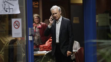 L'ex-secrétaire d'Etat, Georges Tron, au tribunal de Bobigny (Seine-Saint-Denis), le 15 novembre 2018. (GEOFFROY VAN DER HASSELT / AFP)