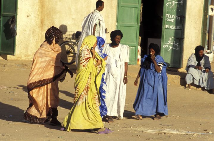 Scène de&nbsp;rue d'une localité dans le massif de l'Adrar (centre de la Mauritnie)... (DANI?LE SCHNEIDER / PHOTONONSTOP)