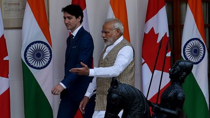 Le Premier ministre canadien, Justin Trudeau, et le Premier ministre indien, Narendra Modi, participent à une rencontre à New Delhi (Inde), le 23 février 2018. (MONEY SHARMA / AFP)