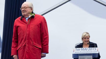  (Marine et Jean Marie Le Pen au défilé du 1er mai © Maxppp)