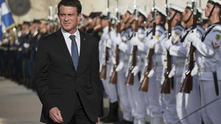  (Manuel Valls est actuellement en déplacement en Grèce  © Petros Giannakouris/AP/SIPA)