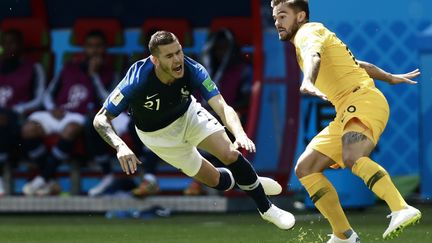 Le Français Lucas Hernandez face à l'Australie le 16 juin 2018 à Kazan (Russie). (BENJAMIN CREMEL / AFP)