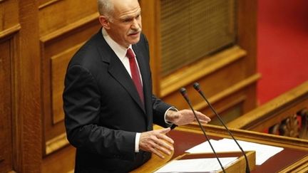 Le Premier ministre grec Georges Papandreou au parlement grec (AFP / Eurokinissi)