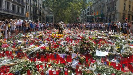 La marche de Barcelone, prévue samedi à 18h, rendra hommage aux victimes de l'attentat sur les Ramblas et à ceux qui se sont portés à leur secours. (RADIO FRANCE / BENJAMIN ILLY)