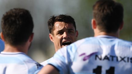 Dan Carter, meilleur joueur du monde 2015, donne de la voix depuis le mois de décembre sous les couleurs du Racing 92 (FRANCK FIFE / AFP)