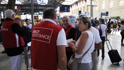 Grève : la mobilisation des cheminots s'essouffle-t-elle ?