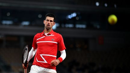 Novak Djokovic, le 5 octobre, face à Karen Khachanov. (ANNE-CHRISTINE POUJOULAT / AFP)